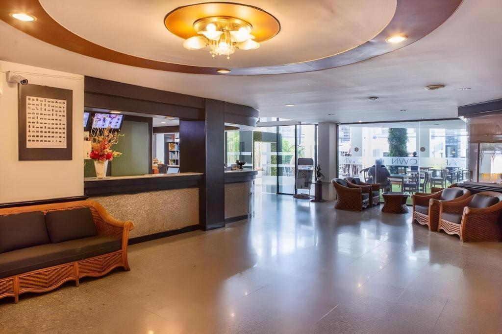 Town In Town Gardent Resort Банкок Екстериор снимка